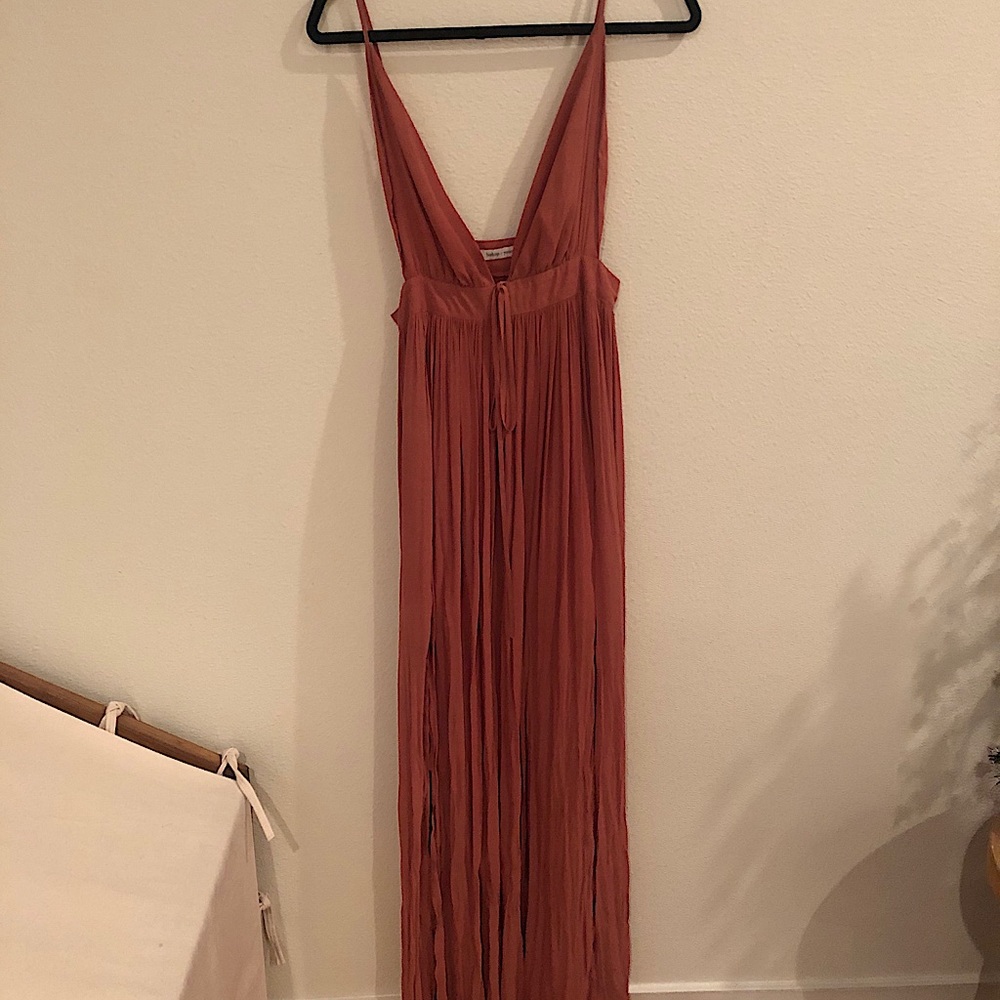 🆕 Bishop + Young maxi dress